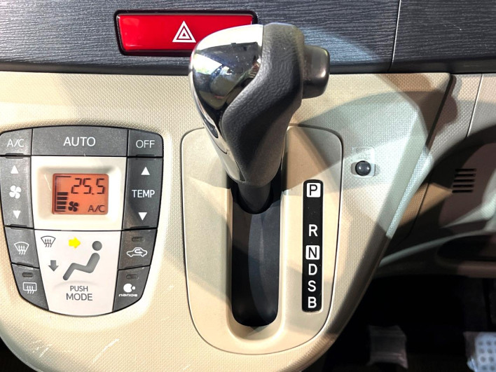 2012 Daihatsu Move DBA-LA110S (UW-69f6bc4cd26b3)[17]