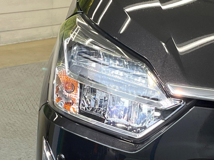2017 Daihatsu Mirai Ease DBA-LA350S (UW-69f6bc52324c7)[8]