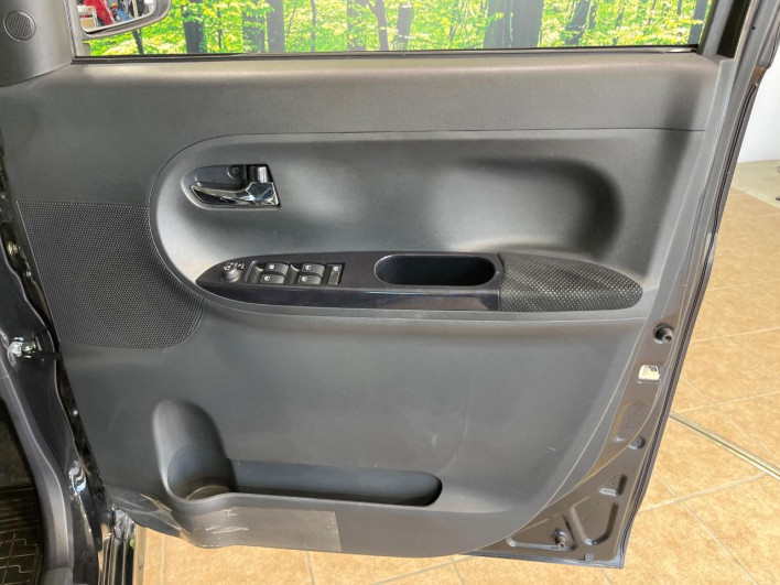 2017 Daihatsu Tanto DBA-LA600S (UW-69f6bc5c3e356)[12]