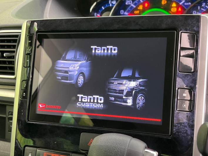 2017 Daihatsu Tanto DBA-LA600S (UW-69f6bc5cc9b36)[16]
