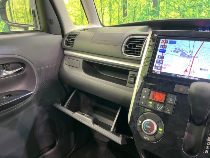 2017 Daihatsu Tanto DBA-LA600S (UW-69f6bc5cc9b36)[21]