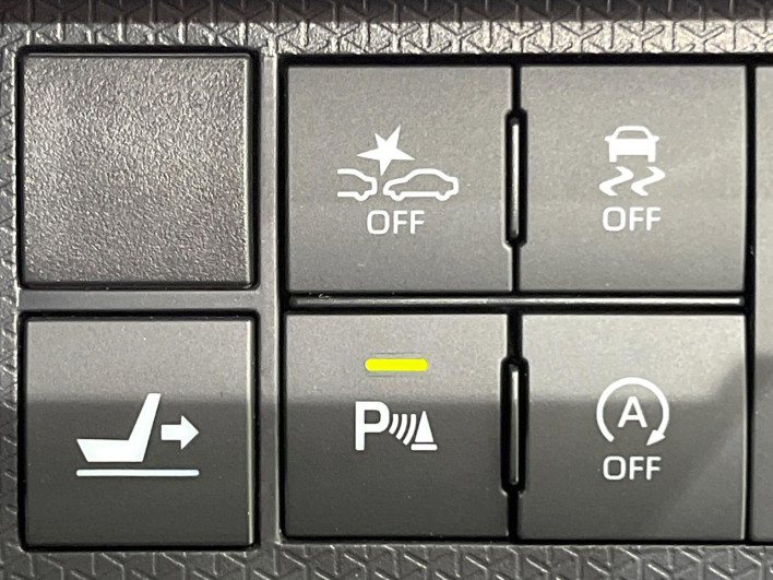 2019 Daihatsu Tanto 6BA-LA650S (UW-69f6bc5f7c17d)[25]
