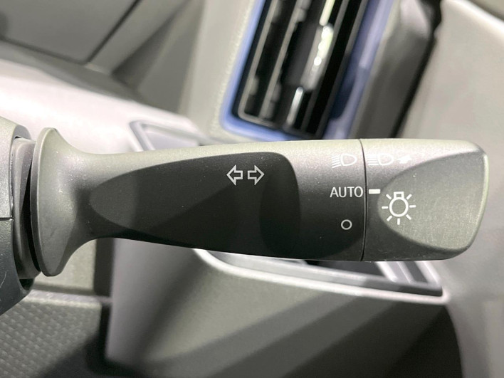2019 Daihatsu Tanto 6BA-LA650S (UW-69f6bc5f7c17d)[29]