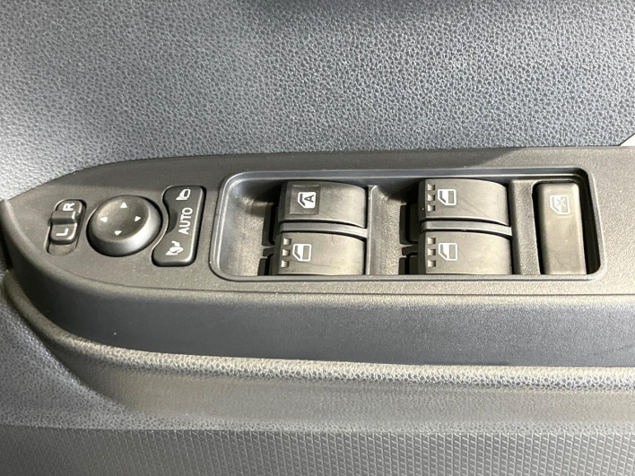 2023 Daihatsu Tanto 5BA-LA660S (UW-69f6bc65953e0)[16]