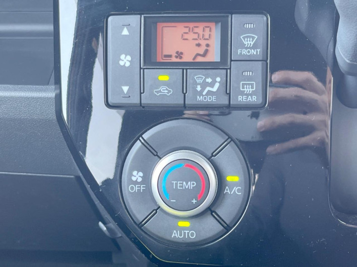 2022 Toyota Pixis Mega 4BA-LA700A (UW-69f6bc65ce61d)[7]