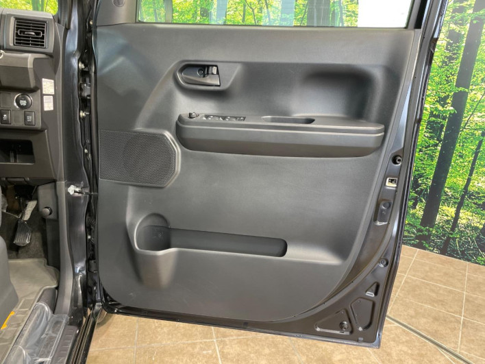 2014 Daihatsu Wake DBA-LA700S (UW-69f6bc6635585)[25]