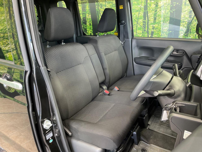 2014 Daihatsu Wake DBA-LA700S (UW-69f6bc6635585)[13]