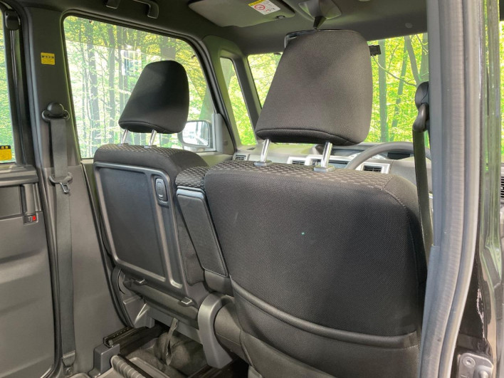 2014 Daihatsu Wake DBA-LA700S (UW-69f6bc6635585)[26]