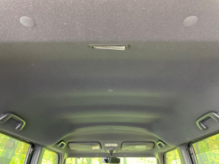 2014 Daihatsu Wake DBA-LA700S (UW-69f6bc6635585)[28]