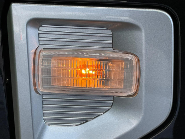 2014 Daihatsu Wake DBA-LA700S (UW-69f6bc6635585)[5]