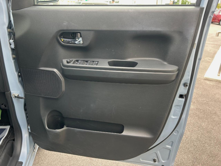 2016 Daihatsu Wake DBA-LA700S (UW-69f6bc66d6f89)[19]