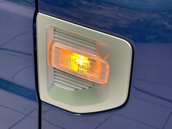 2015 Daihatsu Wake DBA-LA710S (UW-69f6bc6841d4f)[5]