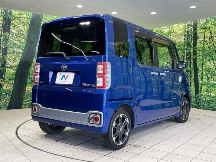 2015 Daihatsu Wake DBA-LA710S (UW-69f6bc6841d4f)[16]
