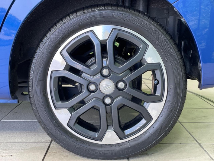 2015 Daihatsu Wake DBA-LA710S (UW-69f6bc6841d4f)[11]