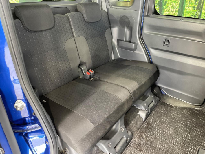 2015 Daihatsu Wake DBA-LA710S (UW-69f6bc6841d4f)[27]