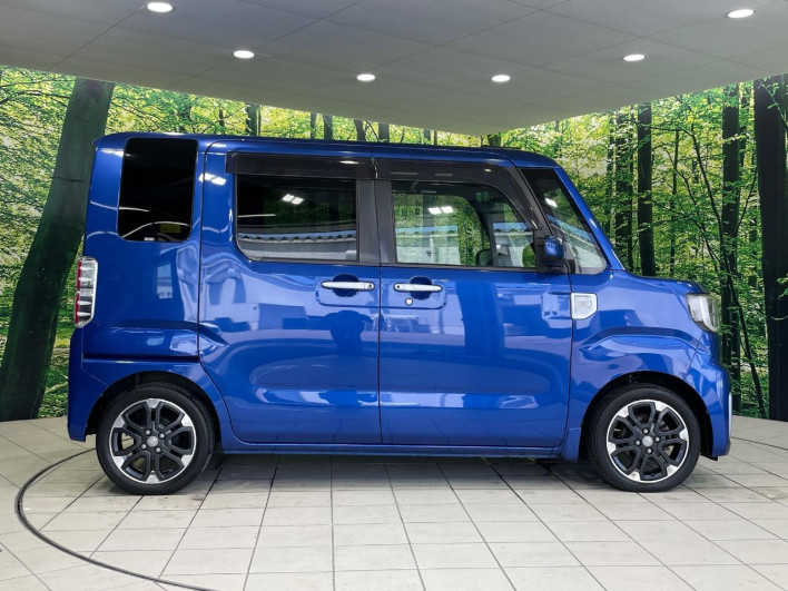 2015 Daihatsu Wake DBA-LA710S (UW-69f6bc6841d4f)[17]