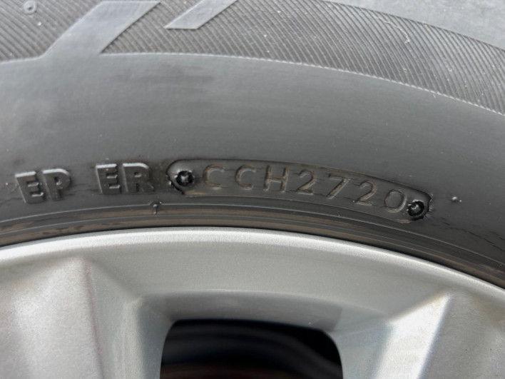 2013 Mazda MPV DBA-LY3P (UW-69f6bc7021074)[16]