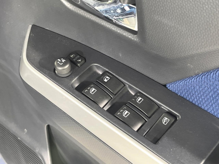 2017 Toyota Roomy DBA-M900A (UW-69f6bc73021e5)[9]