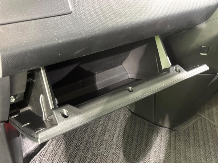2017 Toyota Roomy DBA-M900A (UW-69f6bc73021e5)[4]
