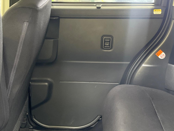 2018 Toyota Roomy DBA-M900A (UW-69f6bc74d24c0)[21]