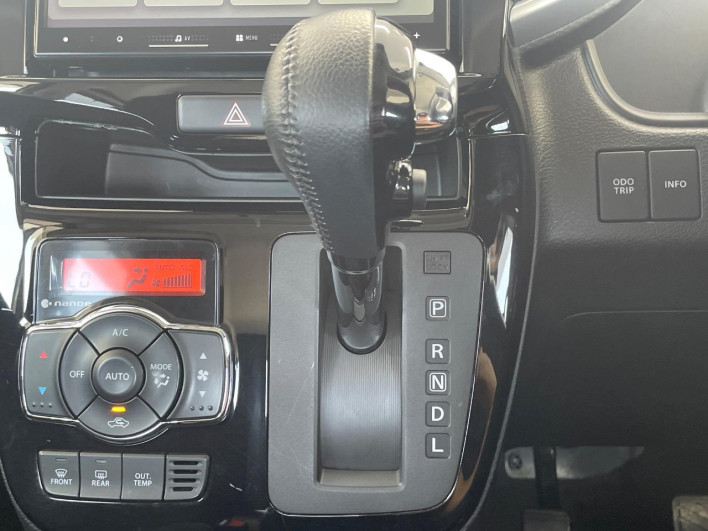 2015 Suzuki Solio Bandit DAA-MA36S (UW-69f6bc780e774)[8]