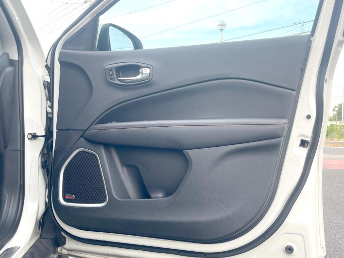 2018 Chrysler Jeep Compass ABA-M624 (UW-69f6bc811e98c)[8]