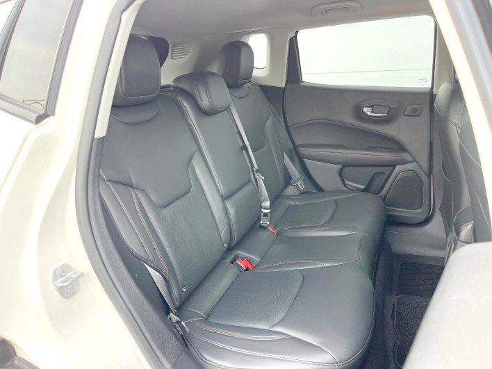2018 Chrysler Jeep Compass ABA-M624 (UW-69f6bc811e98c)[28]