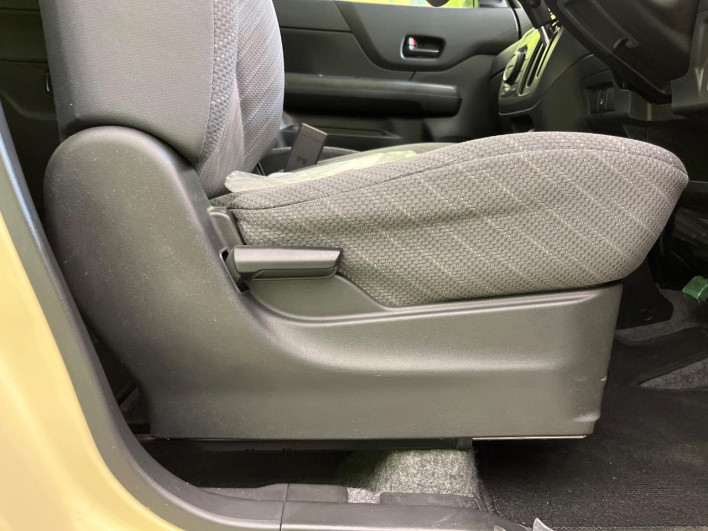 2017 Suzuki Spacia DAA-MK42S (UW-69f6bc8e03d44)[22]