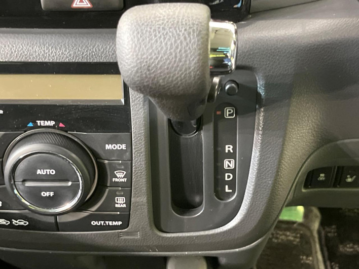 2015 Suzuki Spacia Custom DAA-MK42S (UW-69f6bc8e6f14d)[19]