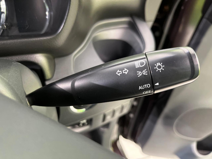 2015 Suzuki Spacia Custom DAA-MK42S (UW-69f6bc8e6f14d)[16]