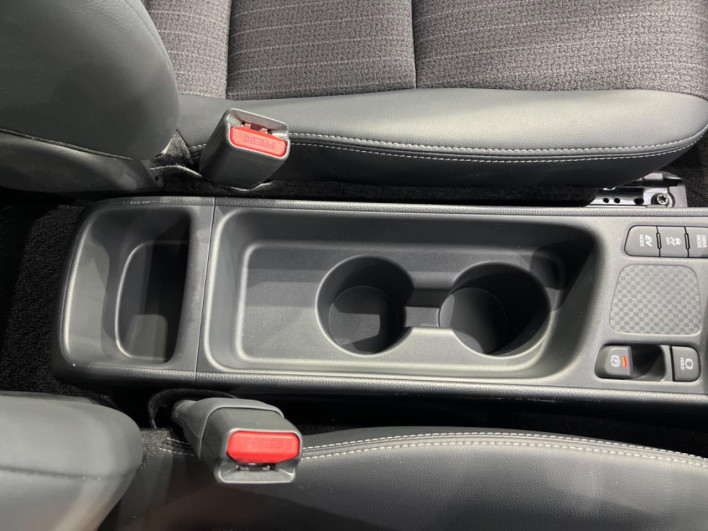 2023 Toyota Yaris Cross 6AA-MXPJ10 (UW-69f6bcb2de243)[25]