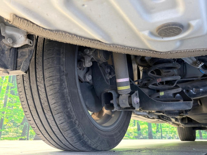 2022 Toyota Voxy 6BA-MZRA90W (UW-69f6bcc6b6606)[22]
