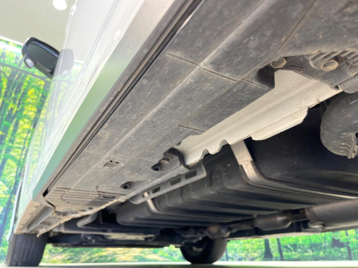 2022 Toyota Voxy 6BA-MZRA90W (UW-69f6bcc6b6606)[20]