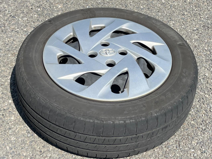 2018 Toyota Aqua DAA-NHP10 (UW-69f6bcd0c5186)[4]