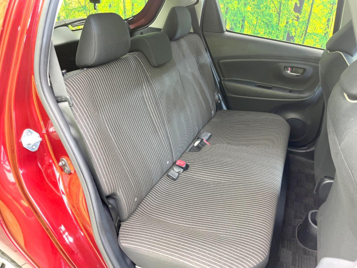 2017 Toyota Vitz DAA-NHP130 (UW-69f6bcd224fa1)[14]