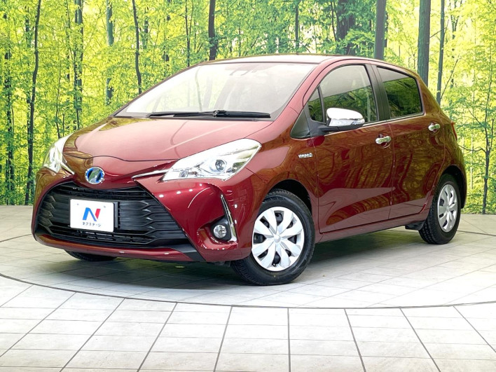 2017 Toyota Vitz DAA-NHP130 (UW-69f6bcd224fa1)[0]