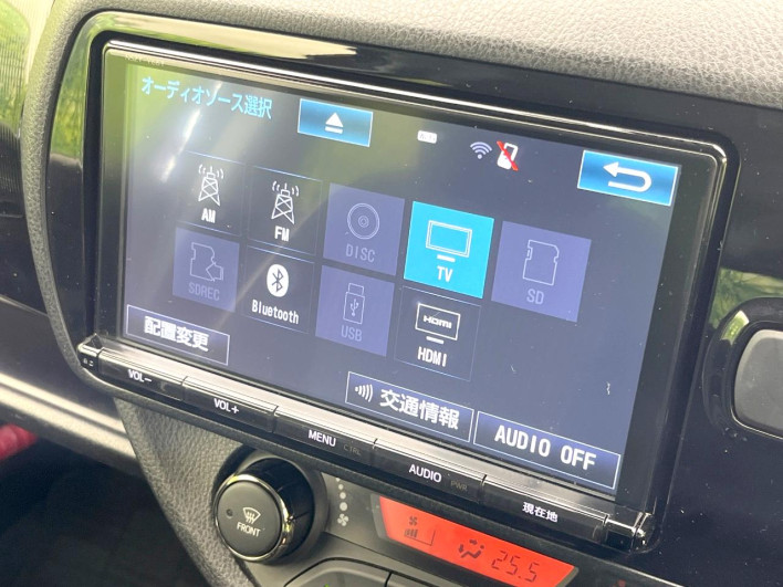 2017 Toyota Vitz DAA-NHP130 (UW-69f6bcd224fa1)[19]