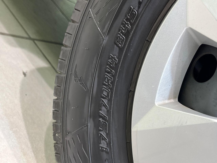 2018 Toyota Vitz DBA-NSP130 (UW-69f6bcd2e304f)[20]