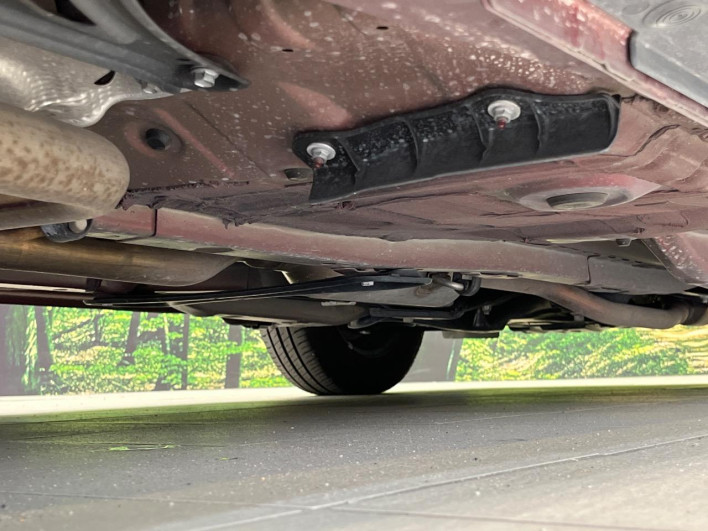 2018 Toyota Vitz DBA-NSP130 (UW-69f6bcd2e304f)[29]