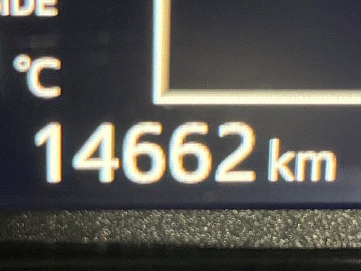 2018 Toyota Vitz DBA-NSP135 (UW-69f6bcd33c9de)[2]