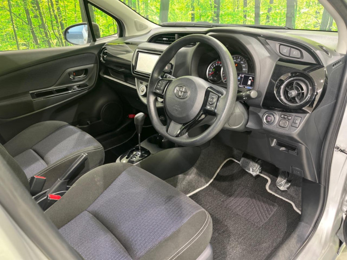 2018 Toyota Vitz DBA-NSP135 (UW-69f6bcd33c9de)[6]