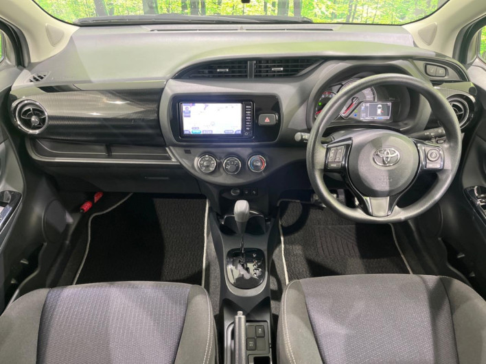 2018 Toyota Vitz DBA-NSP135 (UW-69f6bcd33c9de)[8]