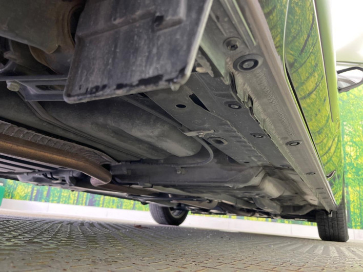 2019 Toyota Sienta DBA-NSP170G (UW-69f6bcd52015d)[25]