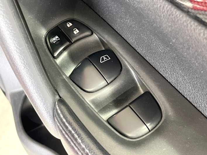 2015 Nissan X-Trail DBA-NT32 (UW-69f6bcd78570d)[29]