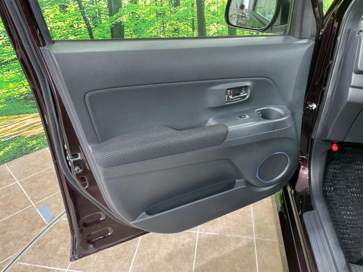 2013 Toyota bB CBA-QNC21 (UW-69f6bcdbdfab3)[18]
