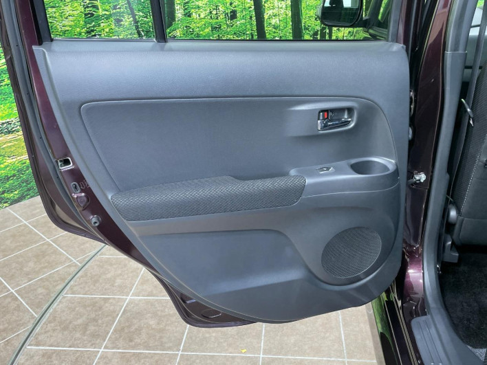 2013 Toyota bB CBA-QNC21 (UW-69f6bcdbdfab3)[17]