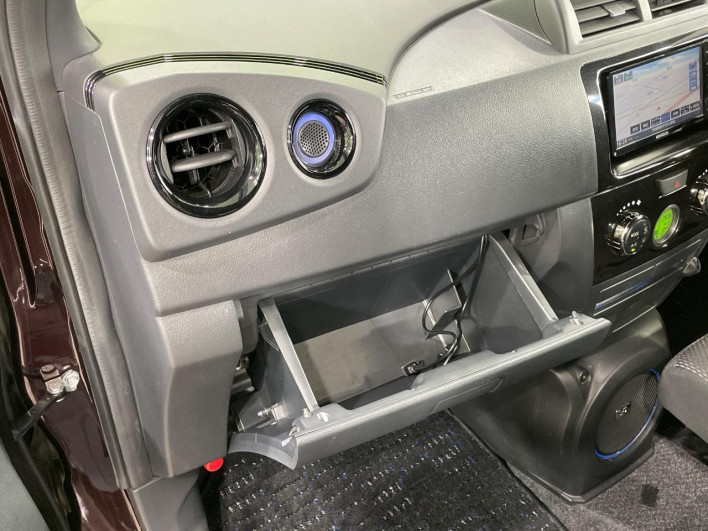 2013 Toyota bB CBA-QNC21 (UW-69f6bcdbdfab3)[19]