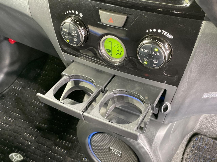 2013 Toyota bB CBA-QNC21 (UW-69f6bcdbdfab3)[11]