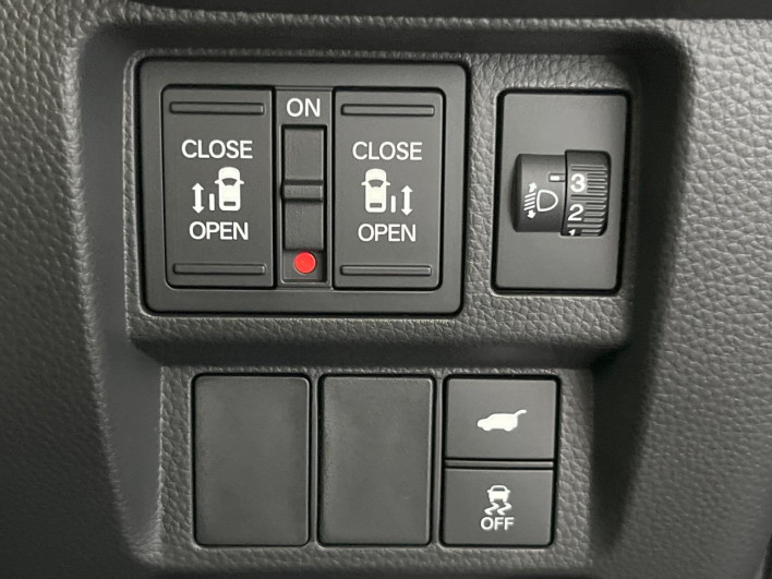 2025 Honda Step Wagon 6AA-RP8 (UW-69f6bce04c3f7)[20]