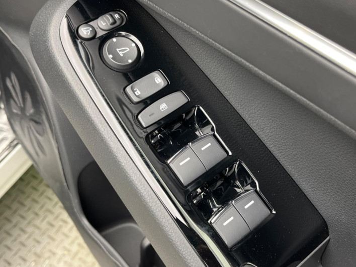2024 Honda VEZEL 6AA-RV5 (UW-69f6bce72714c)[27]